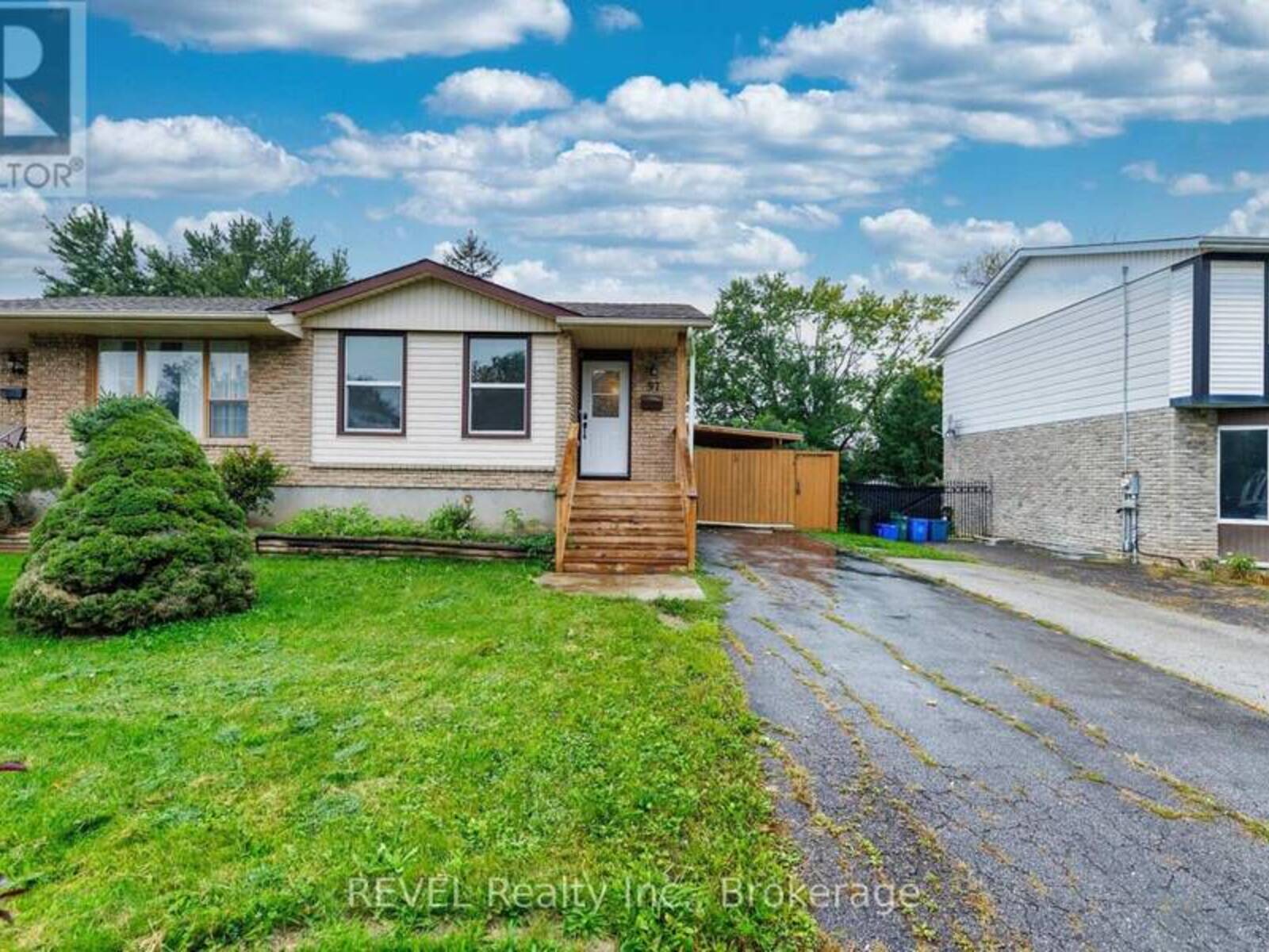 97 TUPPER DRIVE, Thorold, Ontario L2V 4C9