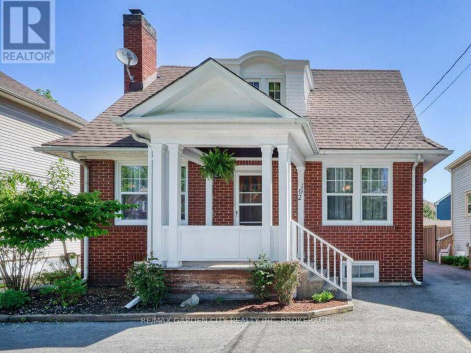 192A ONTARIO STREET, St. Catharines, Ontario L2R 5L1