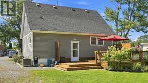 754 SOUTH PELHAM ROAD | Welland Ontario | Slide Image Eight