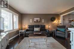 5830 ASPEN COURT | Niagara Falls Ontario | Slide Image Three
