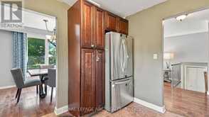 25 SHERWOOD FOREST TRAIL | Welland Ontario | Slide Image Seventeen