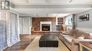 25 SHERWOOD FOREST TRAIL | Welland Ontario | Slide Image Thirty