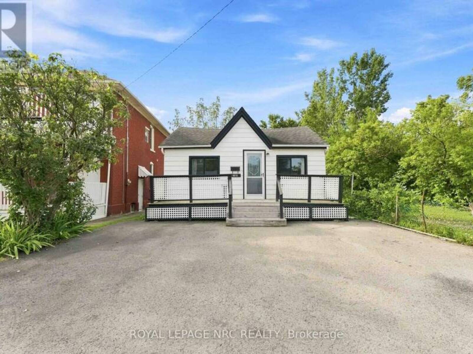 4610 BRIDGE STREET, Niagara Falls, Ontario L2E 2R8