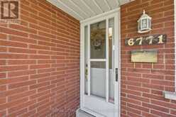 6771 ARGYLL COURT | Niagara Falls Ontario | Slide Image Five