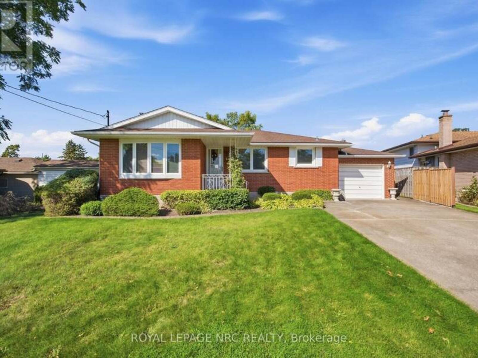 6771 ARGYLL COURT, Niagara Falls, Ontario L2G 5E9