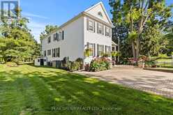 305 GATE STREET | Niagara-on-the-Lake Ontario | Slide Image Eight