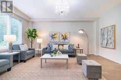 8707 CHICKORY TRAIL | Niagara Falls Ontario | Slide Image Thirteen