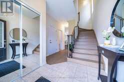 8707 CHICKORY TRAIL | Niagara Falls Ontario | Slide Image Six