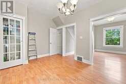 38 MARS AVENUE | Hamilton Ontario | Slide Image Ten