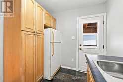 38 MARS AVENUE | Hamilton Ontario | Slide Image Thirteen