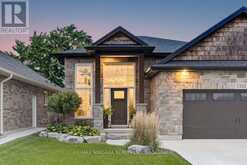 7331 SHERRILEE CRESCENT | Niagara Falls Ontario | Slide Image Three