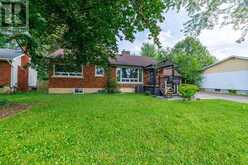 6 GREENOCK CIRCLE | St. Catharines Ontario | Slide Image Three