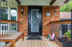 6 GREENOCK CIRCLE | St. Catharines Ontario | Slide Image Six
