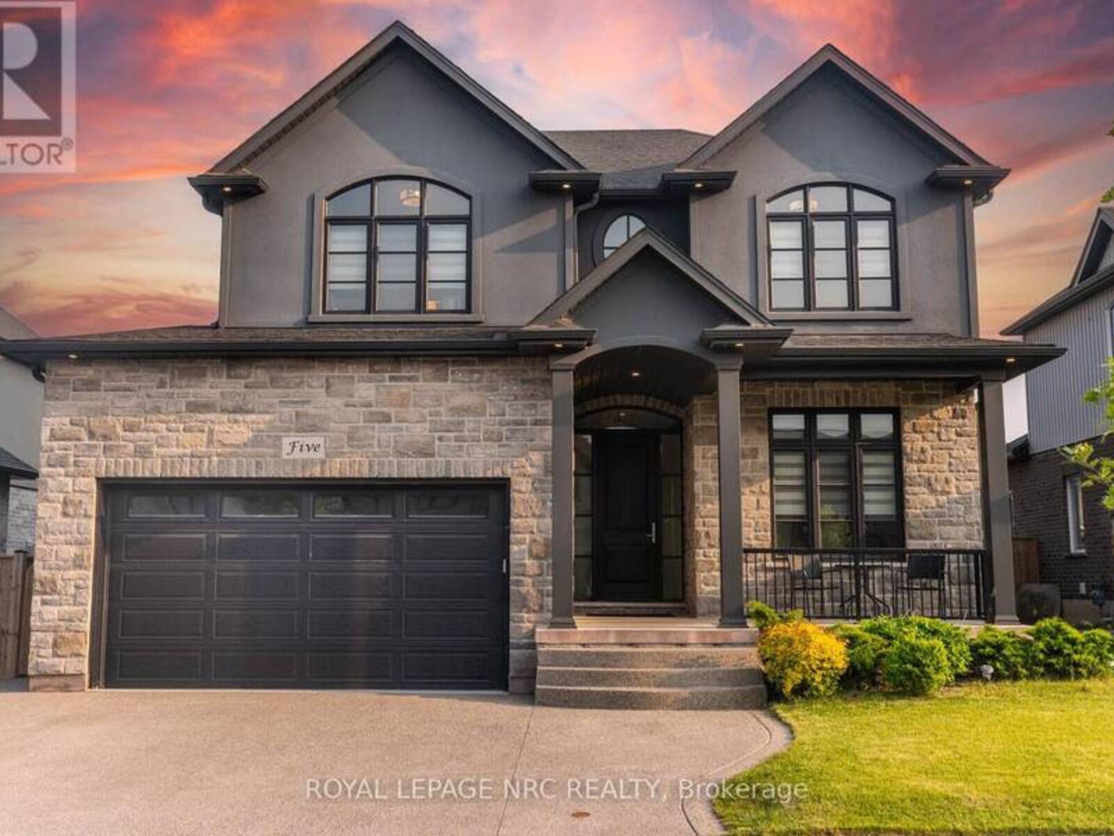 5 AUTUMN AVENUE, Thorold, Ontario L2V 0B6