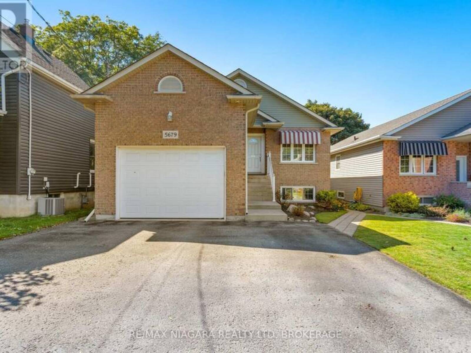 5679 HIGHLAND AVENUE, Niagara Falls, Ontario L2G 4X2