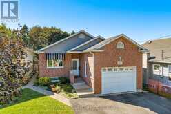 5671 HIGHLAND AVENUE | Niagara Falls Ontario | Slide Image Three