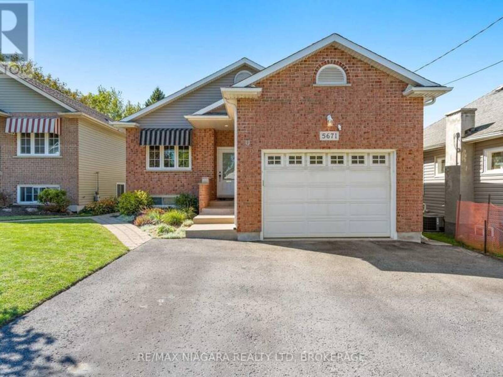 5671 HIGHLAND AVENUE, Niagara Falls, Ontario L2G 4X2