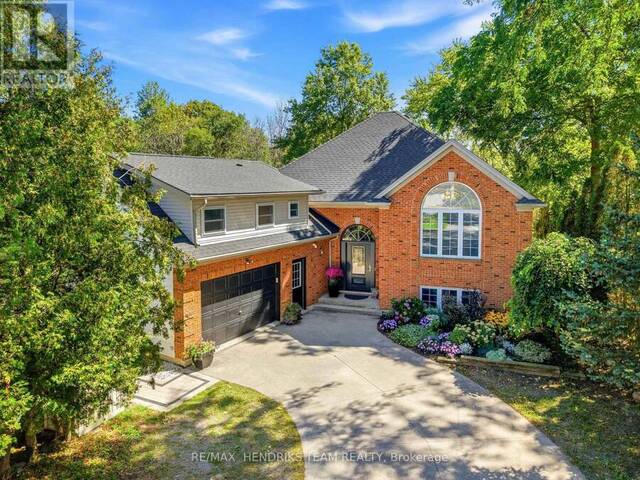 310 AQUEDUCT STREET Welland Ontario, L3C 1E1 - 5 Bedrooms Home For Sale