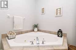 9 - 8142 COSTABILE DRIVE | Niagara Falls Ontario | Slide Image Nineteen