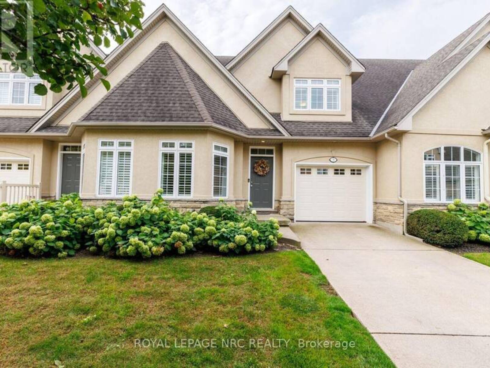 9 - 8142 COSTABILE DRIVE, Niagara Falls, Ontario L2H 3M3
