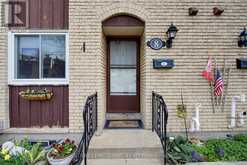 8 - 50 LAKESHORE ROAD | St. Catharines Ontario | Slide Image Four