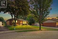 15 LINTON PLACE | Kitchener Ontario | Slide Image Two