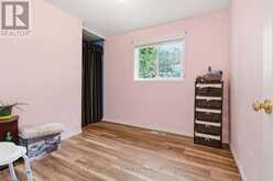 21 B KELSON AVENUE N | Grimsby Ontario | Slide Image Sixteen
