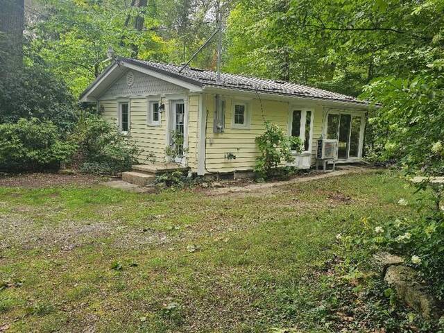 4974 BROWN ROAD Fort Erie Ontario, L0S 1N0 - 1 Bedroom Waterfront Home For sale