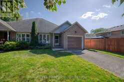4 SADDLER STREET | Fonthill Ontario | Slide Image One