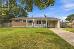 6 GLENGROVE CIRCLE | St. Catharines Ontario | Slide Image Three