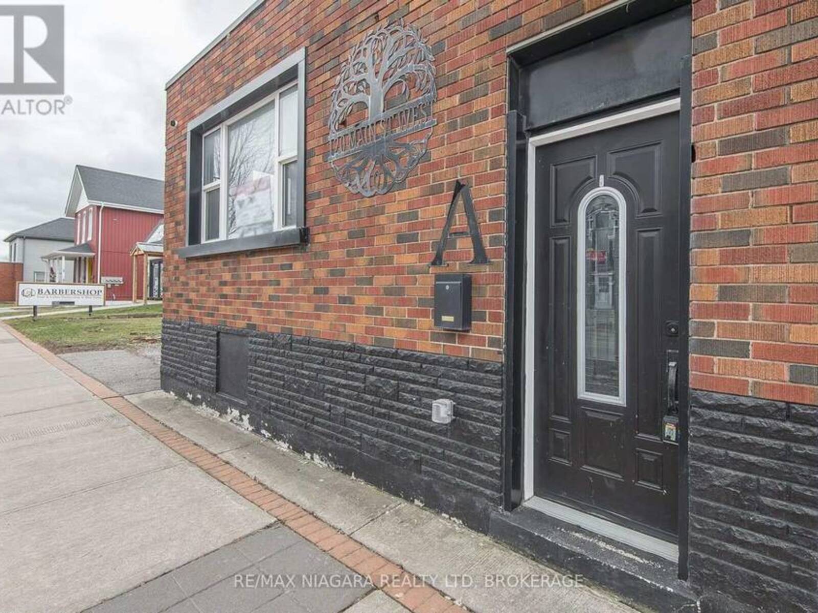 120 MAIN STREET W, Port Colborne, Ontario L3K 3V2
