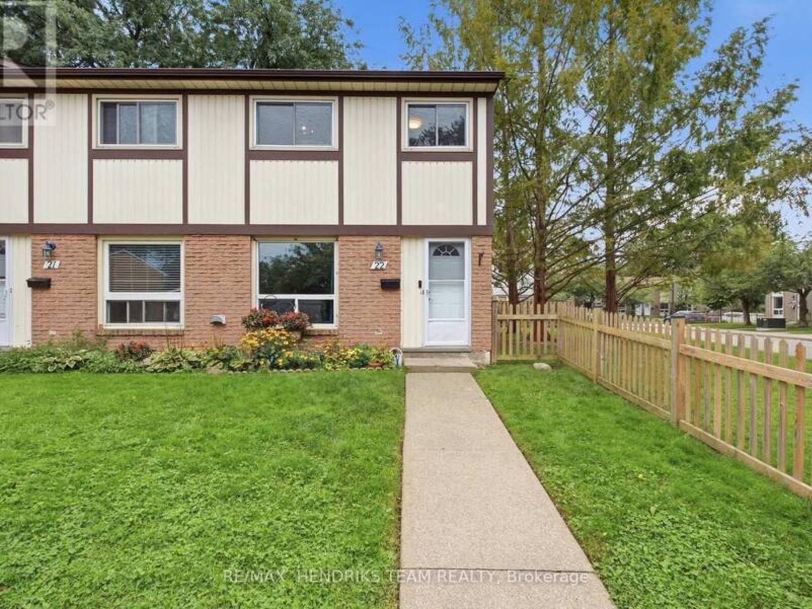 22 - 25 LINFIELD DRIVE, St. Catharines, Ontario L2N 5T7