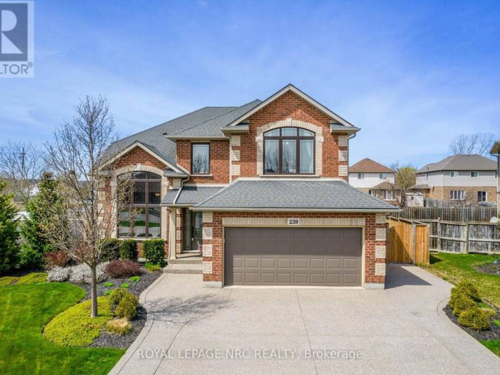 239 COLBECK DRIVE, Welland, Ontario L3C 7M3
