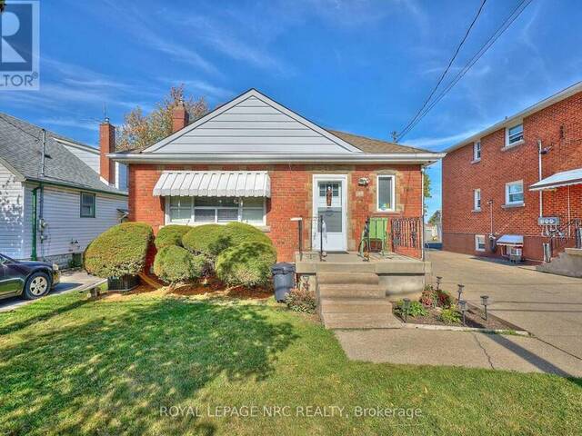 102 TOWNLINE RD. WEST ROAD St. Catharines Ontario, L2T 1P7 - 5 Bedrooms Home For Sale