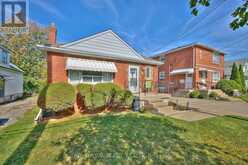 102 TOWNLINE RD. WEST ROAD | St. Catharines Ontario | Slide Image Four