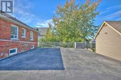 102 TOWNLINE RD. WEST ROAD | St. Catharines Ontario | Slide Image Six