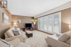 37 VIKING DRIVE | Grimsby Ontario | Slide Image Seven