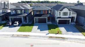 8890 ANGIE DRIVE | Niagara Falls Ontario | Slide Image Two