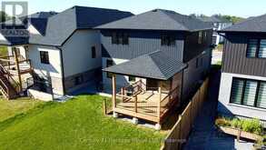 8890 ANGIE DRIVE | Niagara Falls Ontario | Slide Image Ten