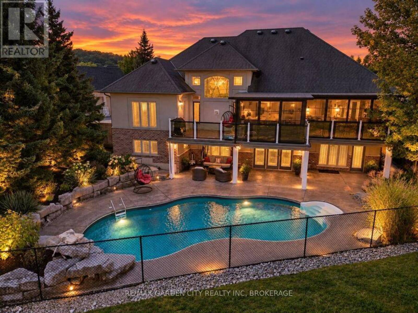 38 ADDISON DRIVE, St. Catharines, Ontario L2S 4B7