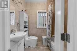 4576 FOURTH AVENUE | Niagara Falls Ontario | Slide Image Nineteen