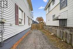 4576 FOURTH AVENUE | Niagara Falls Ontario | Slide Image Forty-three