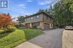 16 PINECREST COURT | Fonthill Ontario | Slide Image Three