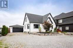 695 QUAKER ROAD | Fonthill Ontario | Slide Image Two