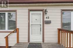 42 LINCOLN STREET | Welland Ontario | Slide Image Seven