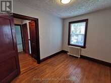 5078-5086 FIFTH AVENUE | Niagara Falls Ontario | Slide Image Ten