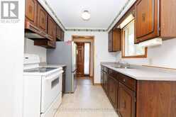 4166 CHIPPAWA PARKWAY | Niagara Falls Ontario | Slide Image Eleven
