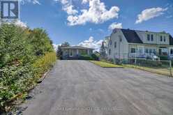 4166 CHIPPAWA PARKWAY | Niagara Falls Ontario | Slide Image Thirty-seven