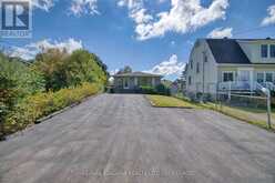 4166 CHIPPAWA PARKWAY | Niagara Falls Ontario | Slide Image Thirty-eight