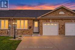 8 BLUEGRASS CRESCENT | St. Catharines Ontario | Slide Image Two